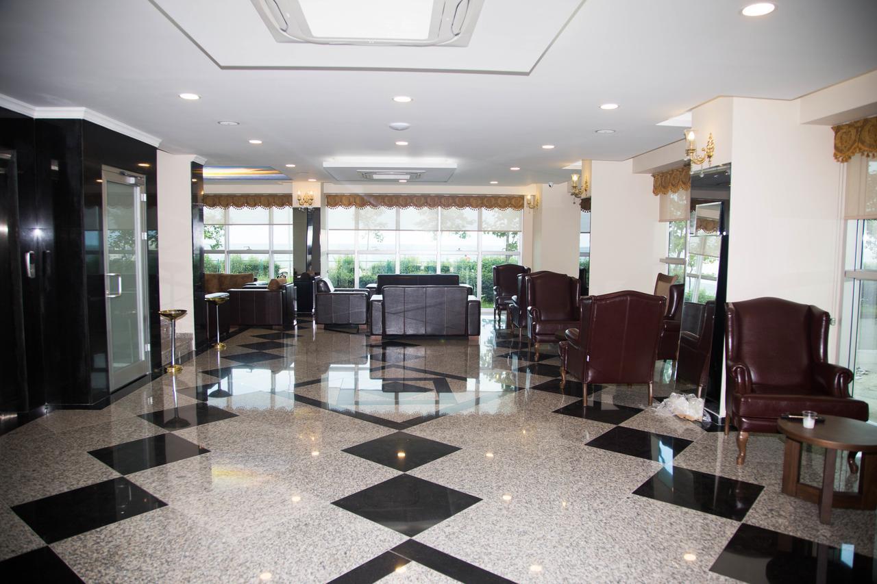 Nana Hotel Hopa ภายนอก รูปภาพ